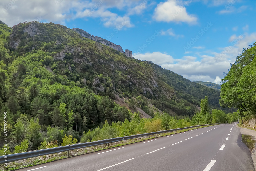 Paved roads crossing the beautiful region of the Verdon gorge, between mountains and canyon, Provence-Alpes-Côte d'Azur region, Alpes de Haute Provence, France