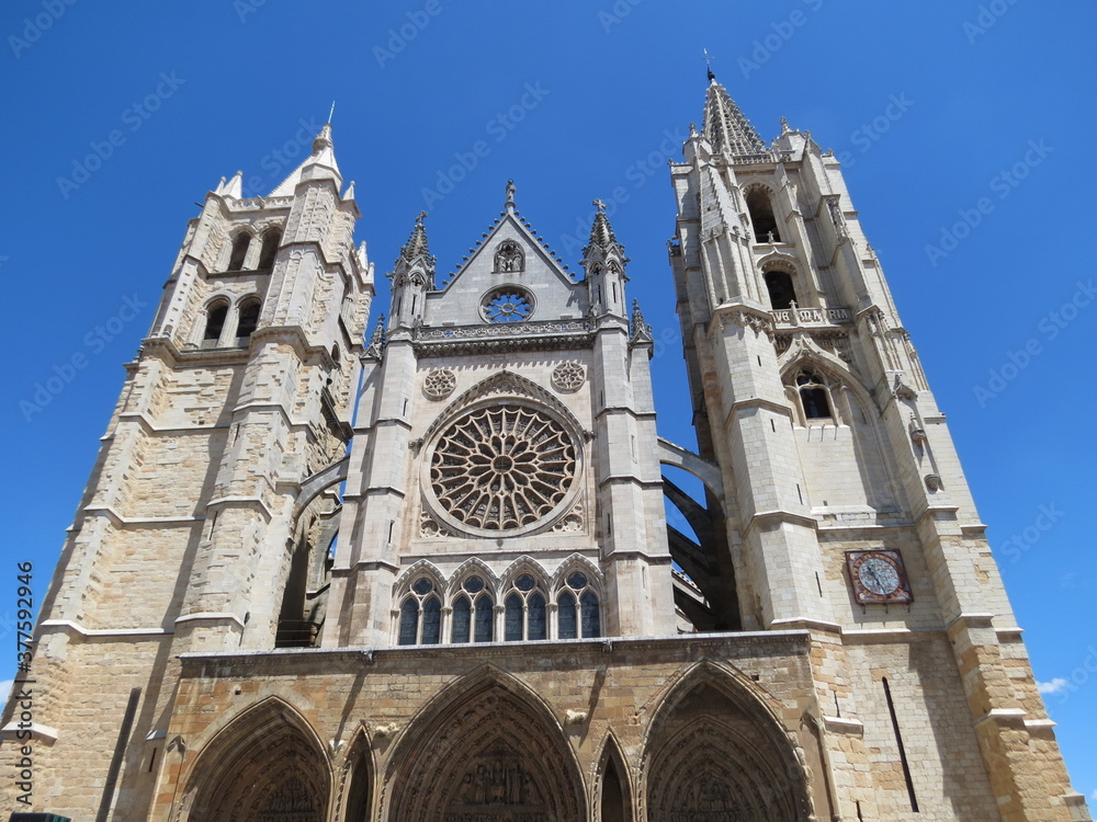 Fototapeta premium Leon Cathedral in Spain