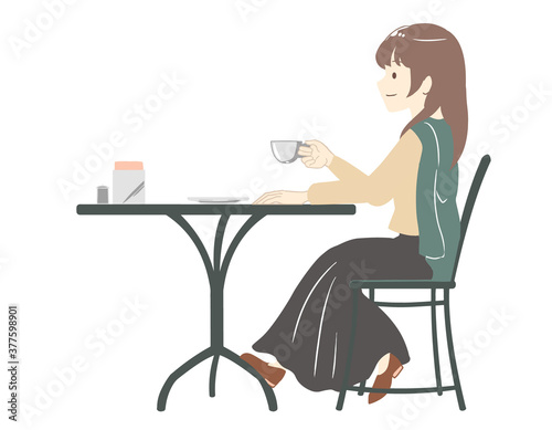 カフェで過ごす女性　スカート(線無し)