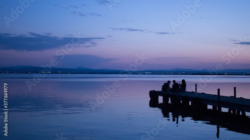 precioso atardecer en la albufera, valencia