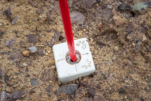 Surveying - marking a boundary point (German)