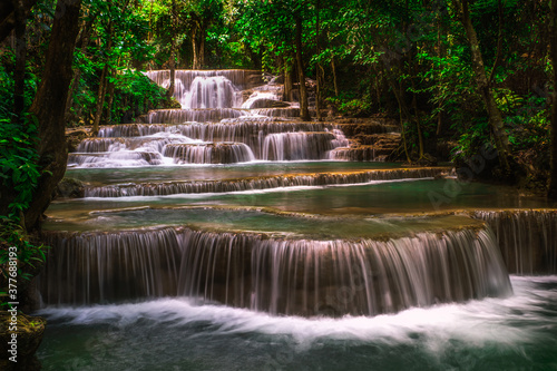 Fototapeta Naklejka Na Ścianę i Meble -  Huai Mae Khamin Waterfall , Landscape tropical rainforest at Srinakarin Dam, Kanchanaburi, Thailand.Huai Mae Khamin Waterfall is the most beautiful waterfall in Thailand. Unseen Thailand