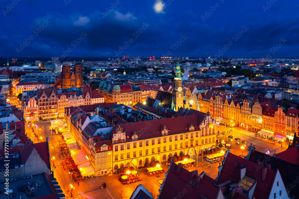 Obraz Beautiful architecture of the Old Town Market Square in Wrocław at night. Poland