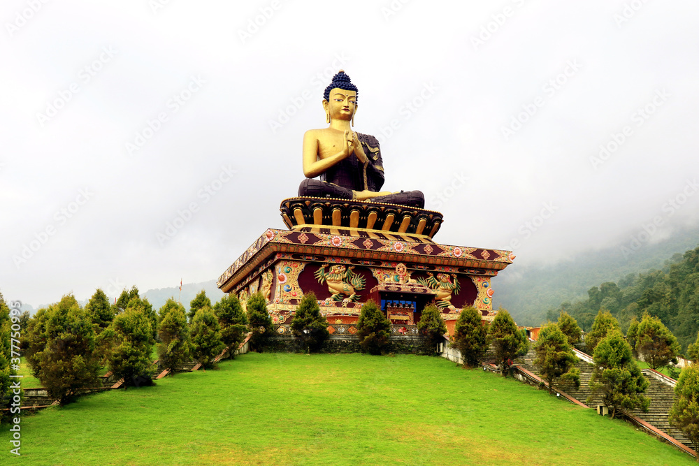 Fototapeta premium Buddha Park of Ravangla. Beautiful huge statue of Lord Buddha, at Ravangla, Sikkim, India. Gautam Buddha statue in the Buddha Park of Ravangla in South Sikkim.
