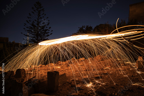 Long exposure wire wool spinning