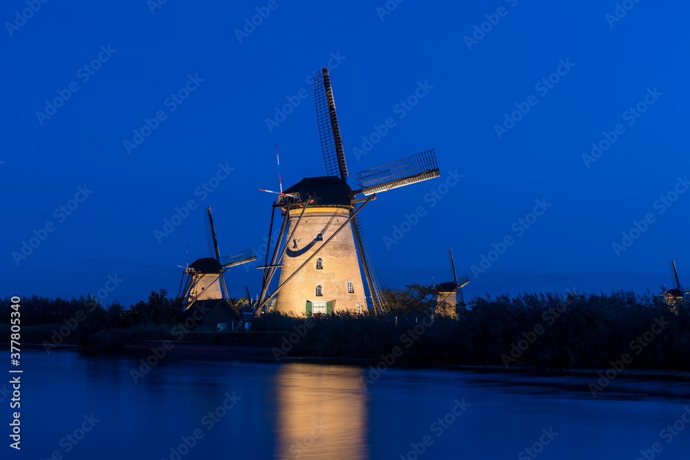 Fototapeta premium Kinderdijk in holland