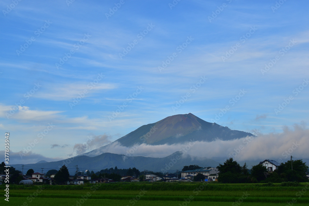 Fototapeta premium 岩手山