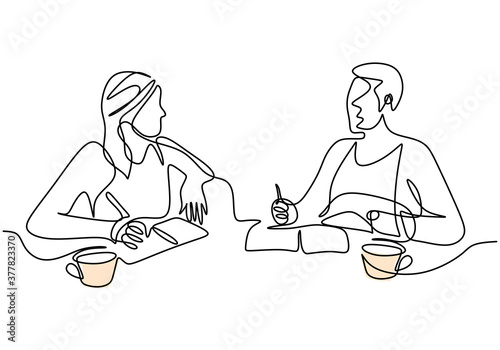 One continuous line drawing of young man and woman couple enjoying a cup of coffee together at coffee shop. Happy male and female coffee lovers are sitting while talking about business