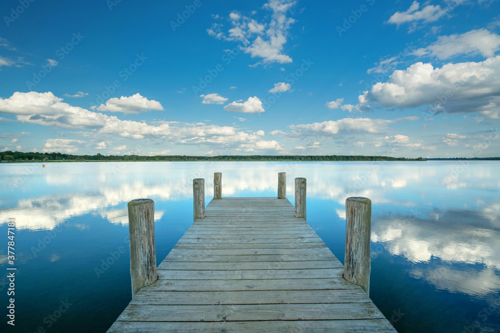 Obraz premium Steg am See mit Spiegelung