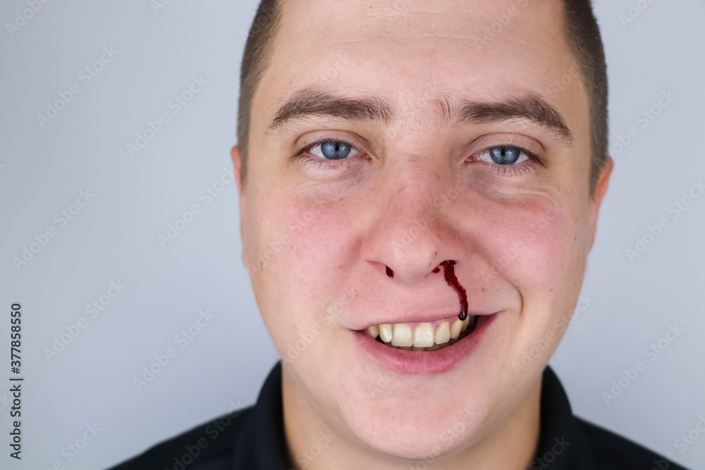 Mann ohne zähne