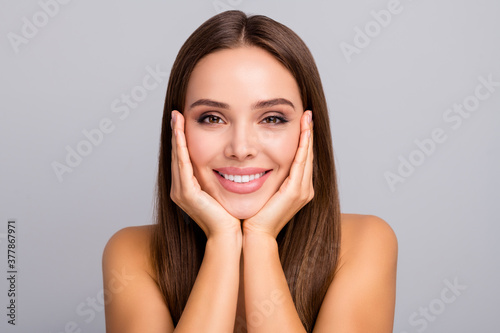 Close-up portrait of her she nice-looking attractive pretty charming cute cheerful cheery straight-haired girl therapy treatment effect isolated over gray pastel color background