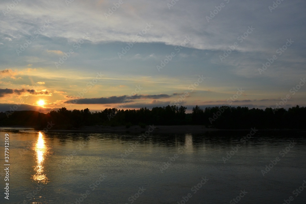Beautiful sunset over the Vistula River, Kazimierz Dolny, Poland. 