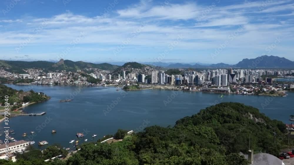 Vista da cidade de Vitória e Montanha Mestre Álvaro - Ponte Deputado Darcy Castello de Mendonça Vista da cidade de Vitória e Montanha Mestre Álvaro - Ponte Deputado Darcy Castello de Mendonça
