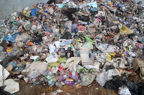 municipal solid waste processing mixed waste heap