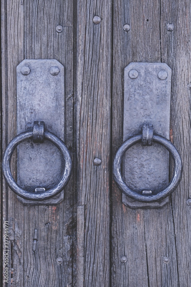 knockers knockers