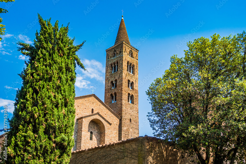 Ravenna, IT: Old Town, the central of Ravenna. It is known for its well-preserved Roman and Byzantine architecture, eight buildings comprising UNESCO World Heritage Site