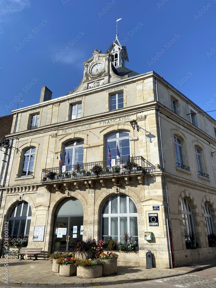Obraz premium Mairie de Corbigny, Bourgogne