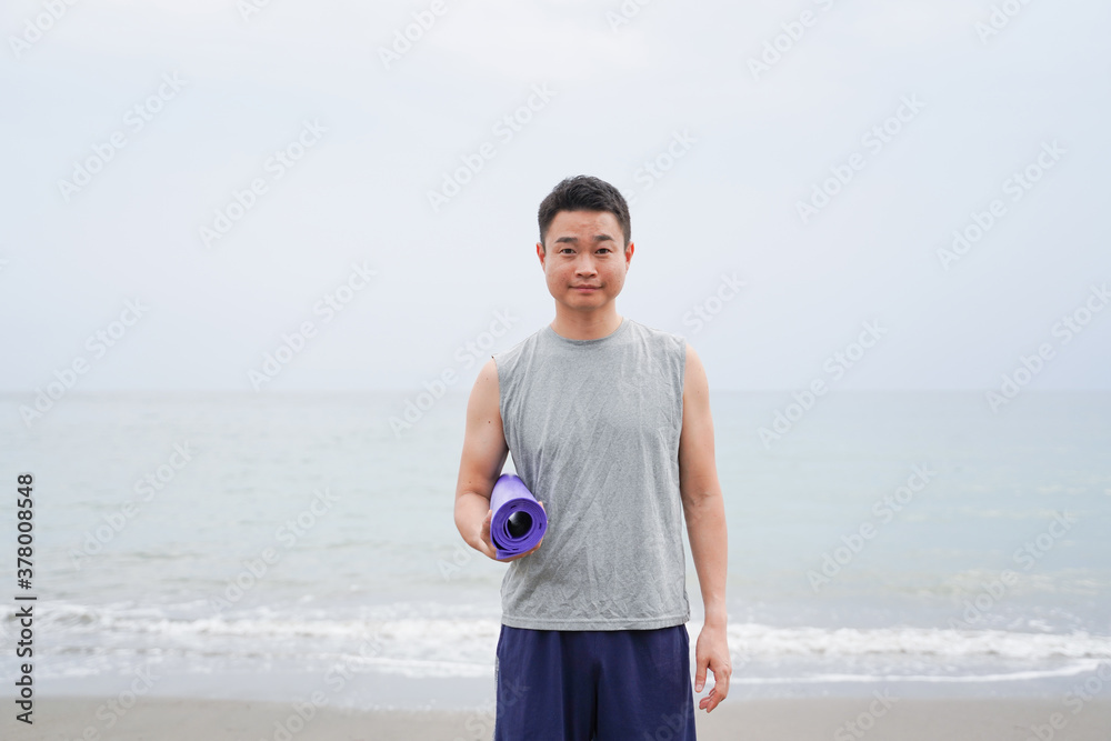 ビーチヨガ男子 ビーチヨガ男子