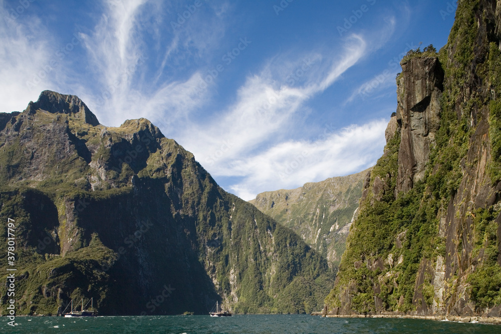 Milford Sound, Fiordland National Park, South Island, New Zealand Milford Sound, Fiordland National Park, South Island, New Zealand