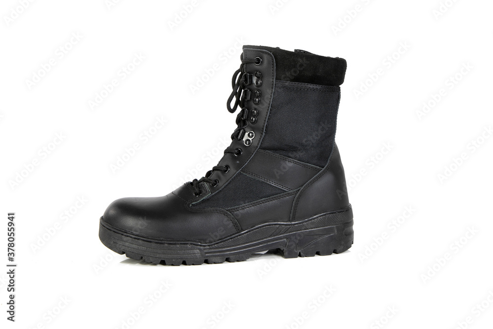 Bota militar negra de perfil 2