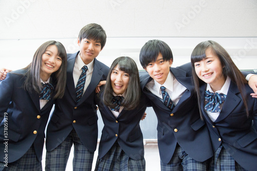 Fotografía 肩を組む高校生