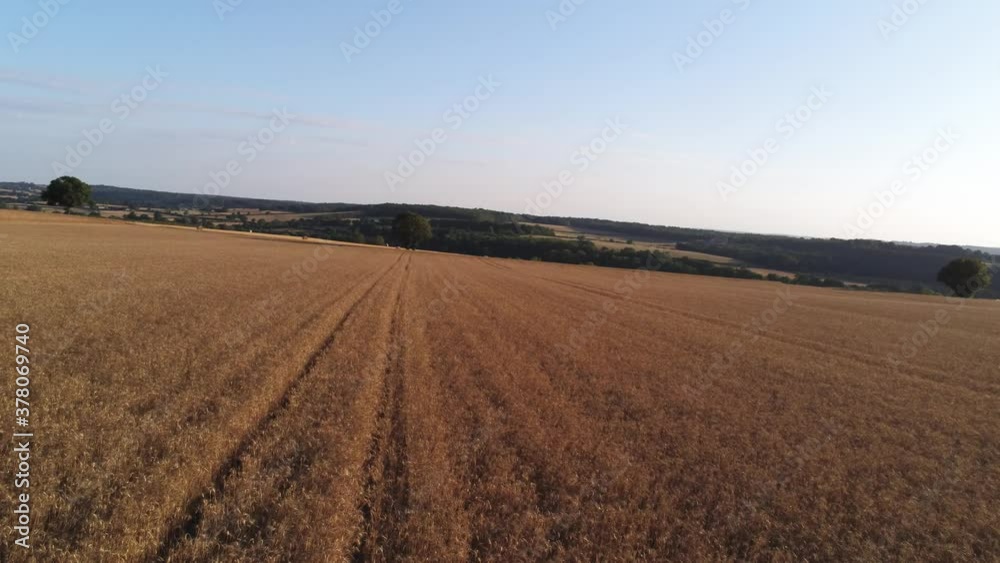 Champs en Bourgogne, vue aérienne Champs en Bourgogne, vue aérienne