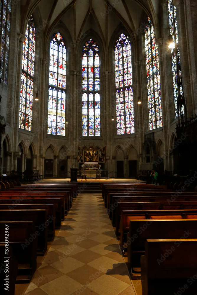 Fototapeta premium Altarbereich des Ulmer Doms. Ulm, Baden-Württemberg, Deutschland, Europa