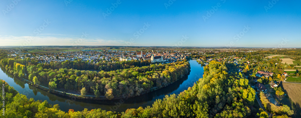 Lauingen an der Donau, Luftaufnahme vom Donauried aus