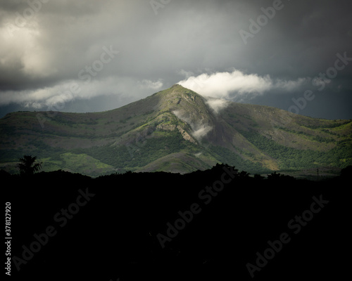 Fotografie The beauty of western ghats when light falls on her is the most serene moment