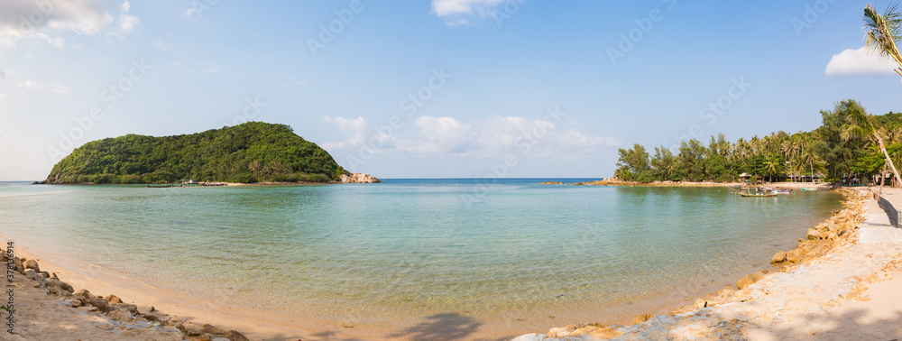 Beach with Crystal water and Rocks beach view at Koh Phangan Island Thailand
Beach with Crystal water and Rocks beach view at Koh Phangan Island Thailand