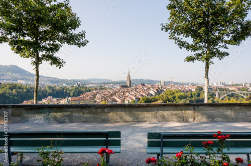 Bern, Münster, Kirche, Berner Münster, Altstadt, Altstadthäuser, Stadt, Rosengarten, Aussichtspunkt, Hauptstadt, Sommer, Schweiz photo