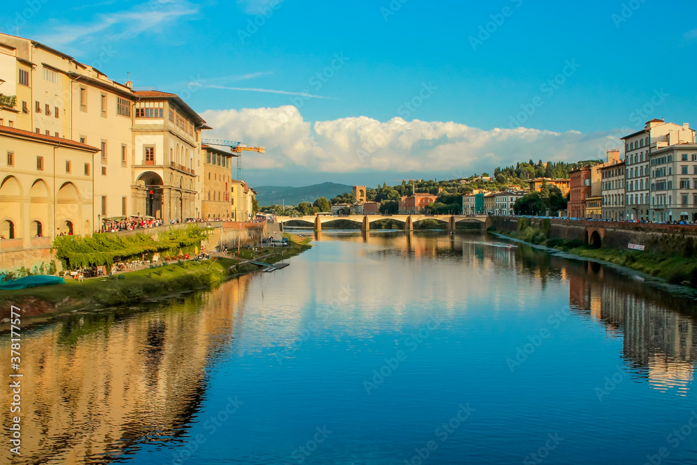 A view from above of the bridges of the Arno River in Florence.
The ancient bridge of Ponte Vecchio