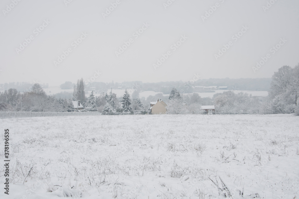 Obraz premium landscape with church in snow