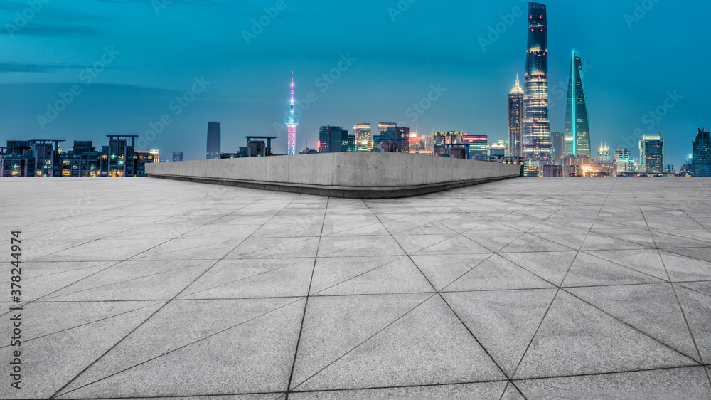 The modern building supports the vertical column three-dimensional parking lot