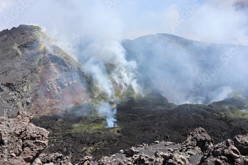 Etna - Panorama del cratere Bocca Nuova