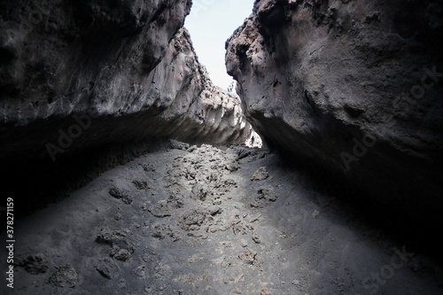 Etna - Tunnel lavico al Cratere Barbagallo inferiore photo