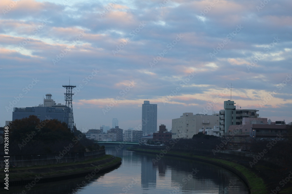 夕方の川 夕方の川