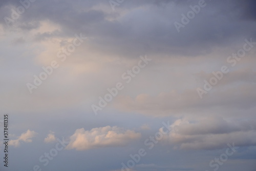 Fototapeta Naklejka Na Ścianę i Meble -  Gray cloudy sky as background. Dramatic sky.