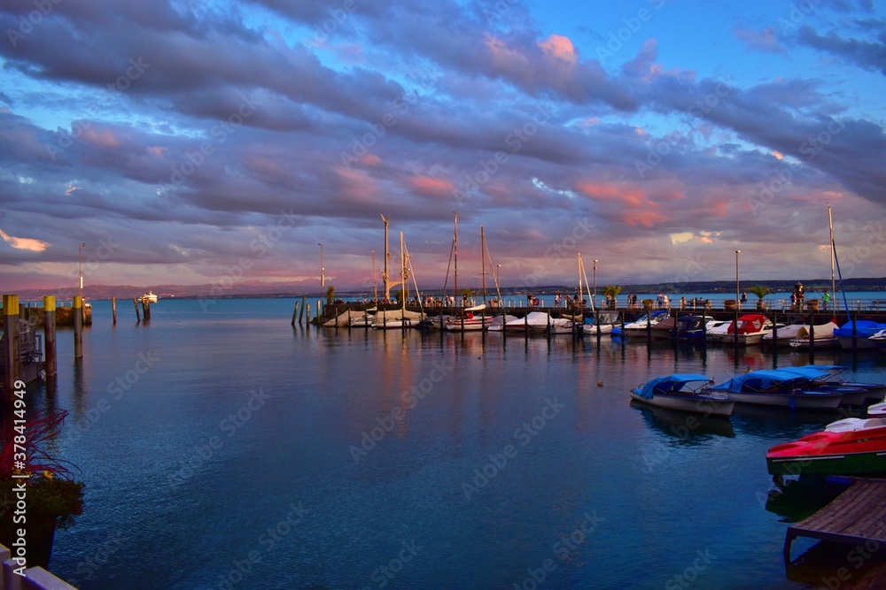 Fototapeta premium boats in the harbor