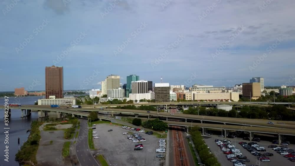 Norfolk Virginia Slow Move into Skyline in 4k Norfolk Virginia Slow Move into Skyline in 4k