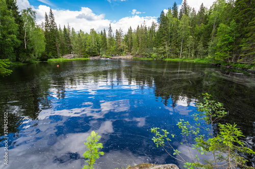 Fototapeta Naklejka Na Ścianę i Meble -  View of the lake in Karelia