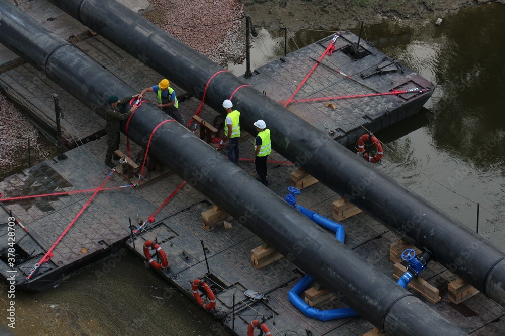 System failure transmission of sewage treatment plant northern lapwing in Warsaw.