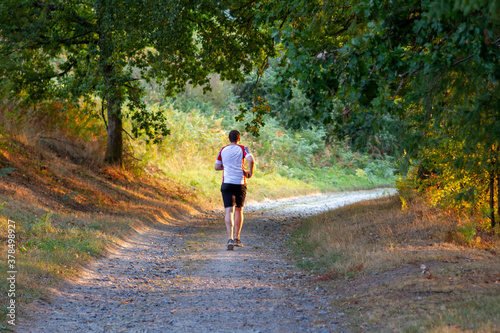 running chemin forestier 