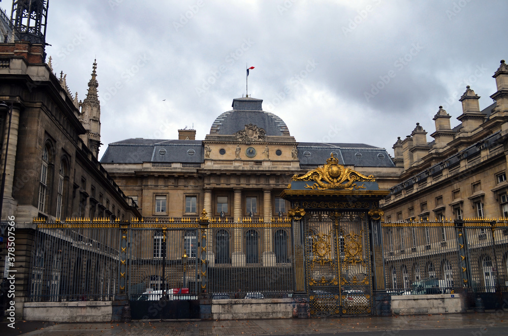 Obraz premium Paris, France - Palais de Justice
