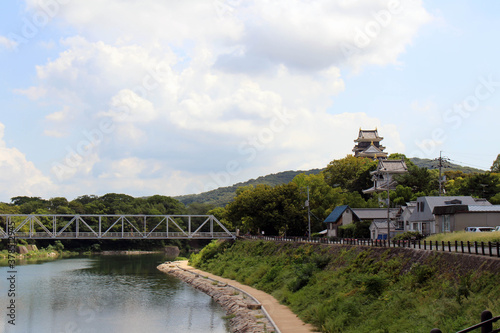 Yuejian Bridge and Okayama Castle across Okayama Korakuen Garden © leodaphne