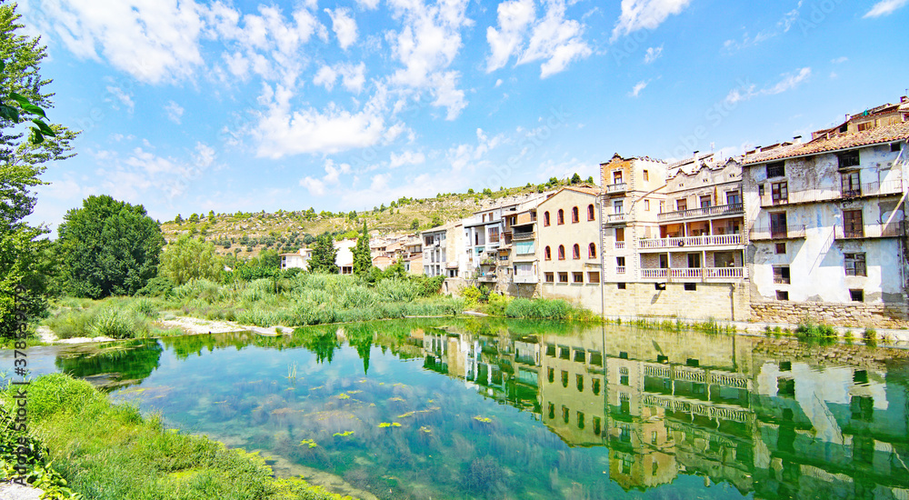 Obraz premium Valderrobres en la provincia de Teruel, Aragón, España, Europa 