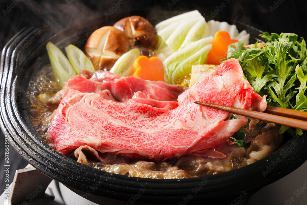 国産和牛ロースのすき焼き Sukiyaki 国産和牛ロースのすき焼き Sukiyaki