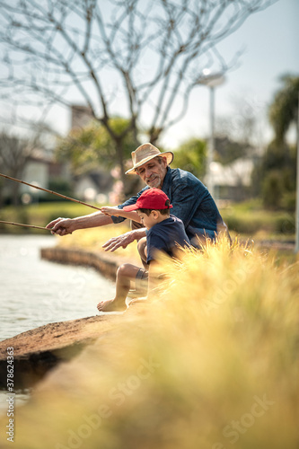 Pescaria com os avós photo