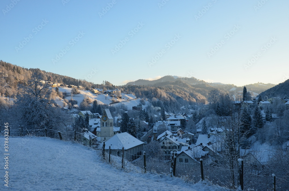 Wintermorgen in Bauma,  Tösstal