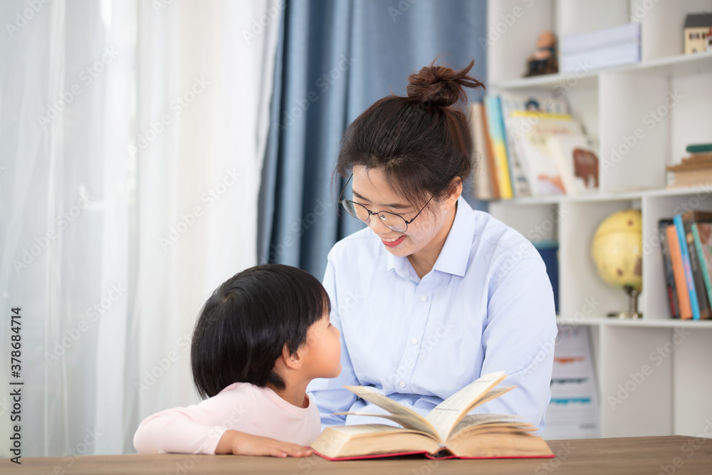 Mom accompanies her daughter to grow up